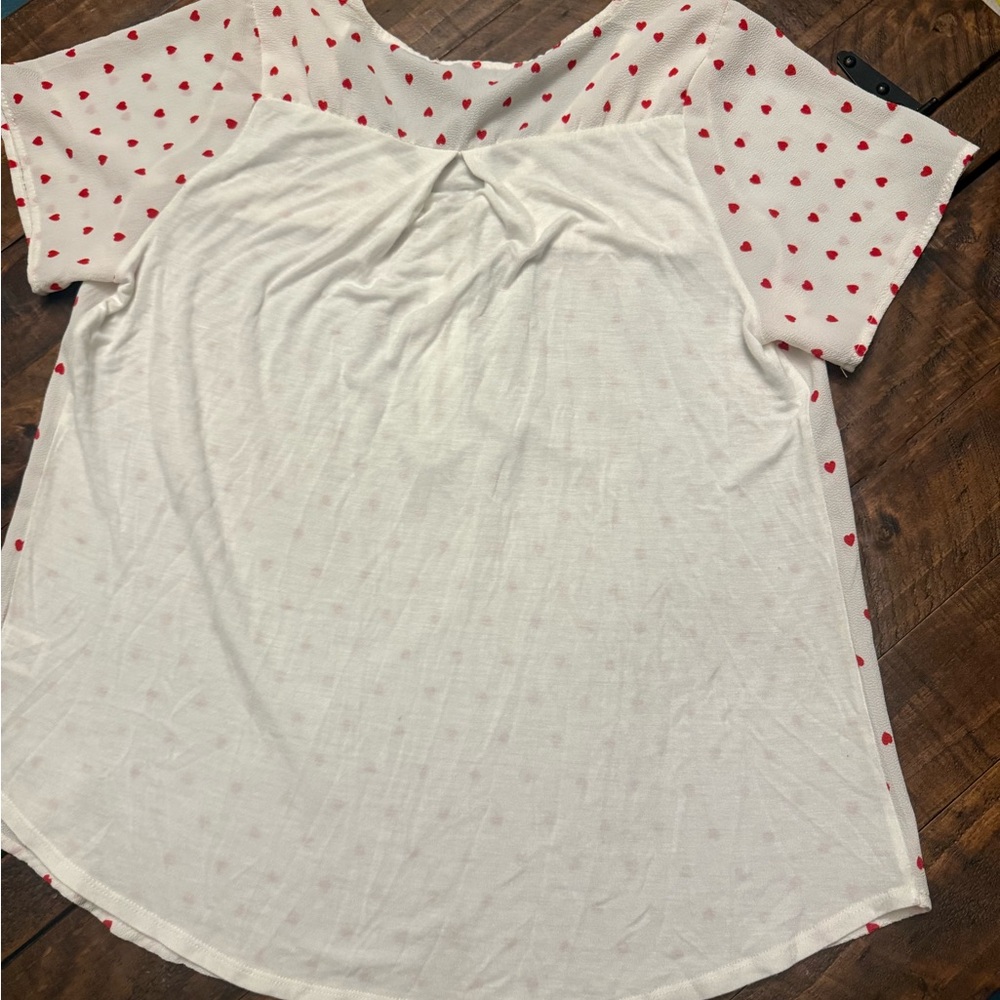 White and Red heart Shirt - Picture 5 of 5